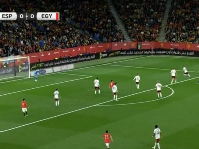 مصر تحقق التعادل السلبي ضد إسبانيا في الشوط الأول من المباراة بفضل أداء قوي واستحواذ متوازن بين الفريقين