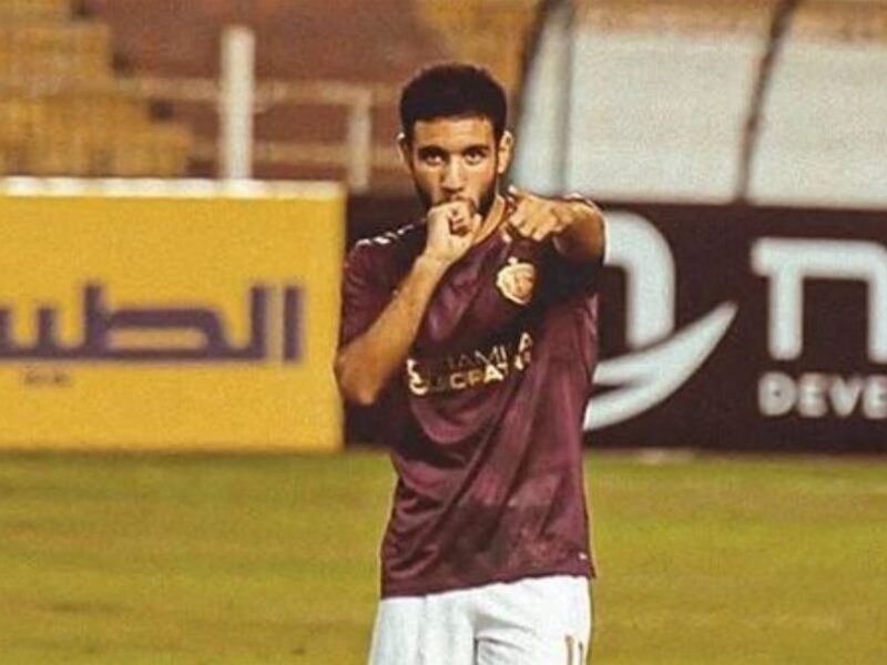 وكيل قندوسي يؤكد استعداده للانضمام إلى الزمالك ويشير إلى خسارة الأهلي برحيله المفاجئ