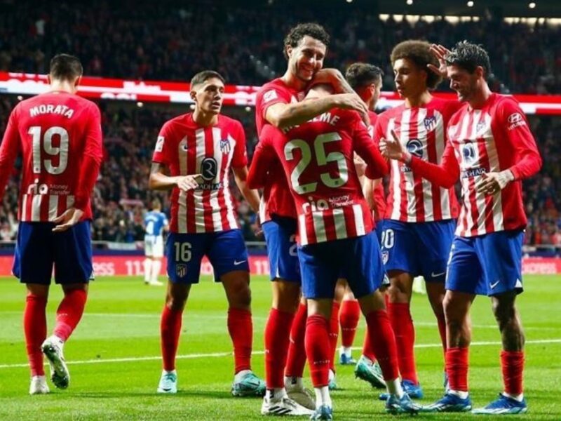 أتلتيكو مدريد يستعد لخلق موجة من التحدي في مواجهة برشلونة بدوري أبطال أوروبا مع تكتيكاته القتالية الفتاكة