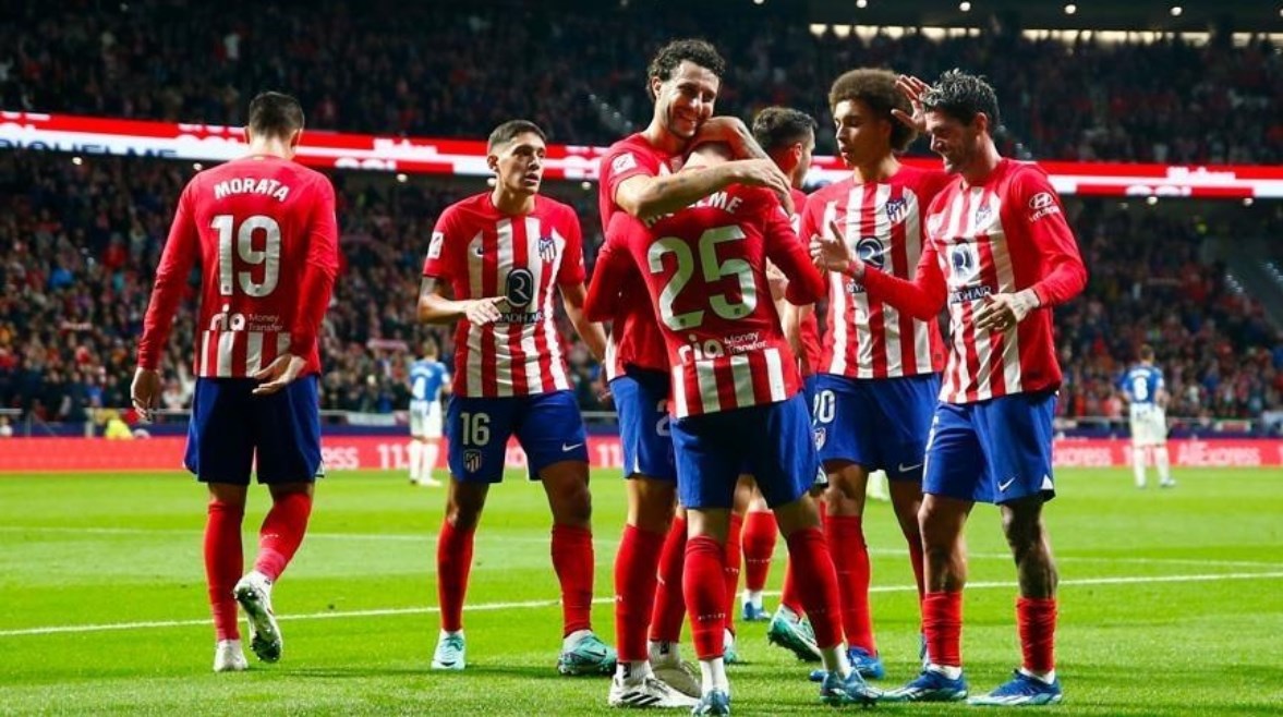 أتلتيكو مدريد يستعد لخلق موجة من التحدي في مواجهة برشلونة بدوري أبطال أوروبا مع تكتيكاته القتالية الفتاكة