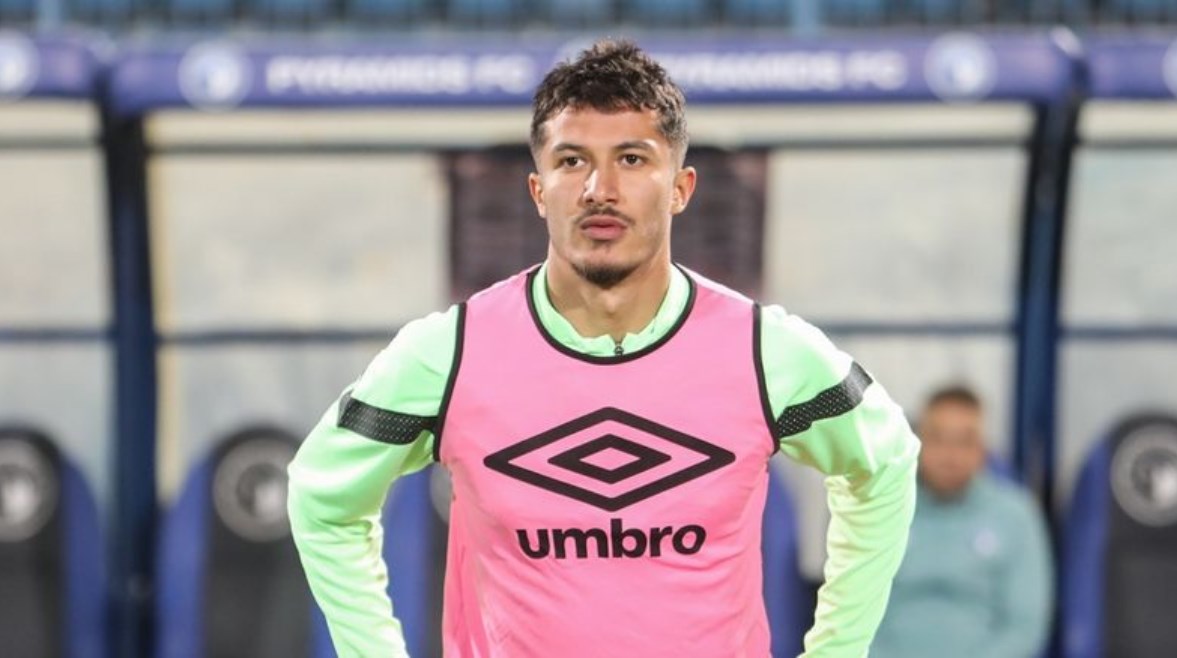 أزمة دفاعية حادة تضرب بيراميدز قبل المواجهة المرتقبة مع الأهلي بسبب آثار الزمالك السلبية