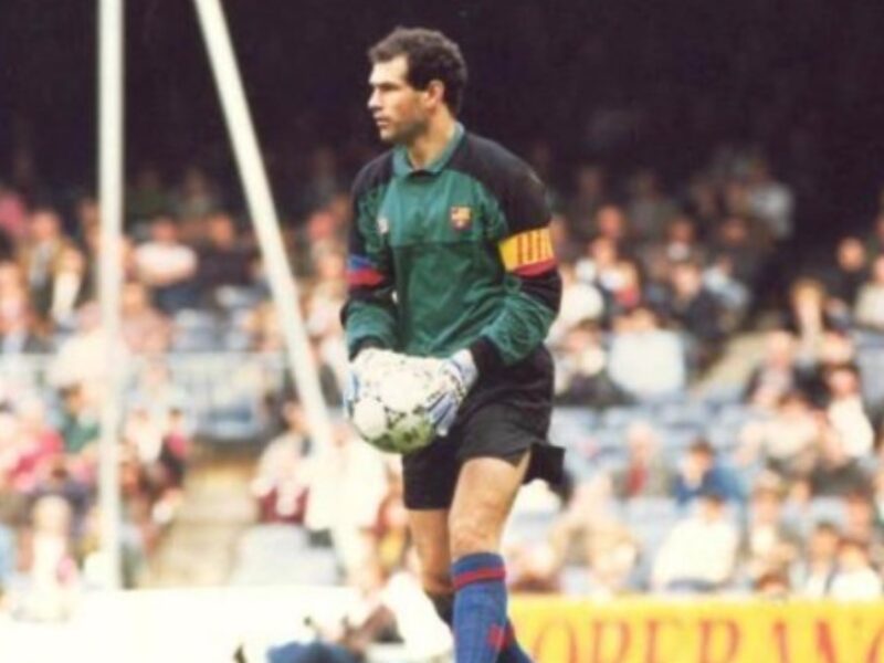 أسطورة برشلونة يترقب فرصة تولي منصب المدير الرياضي في النادي الأهلي بعد مشوار حافل بالنجاح