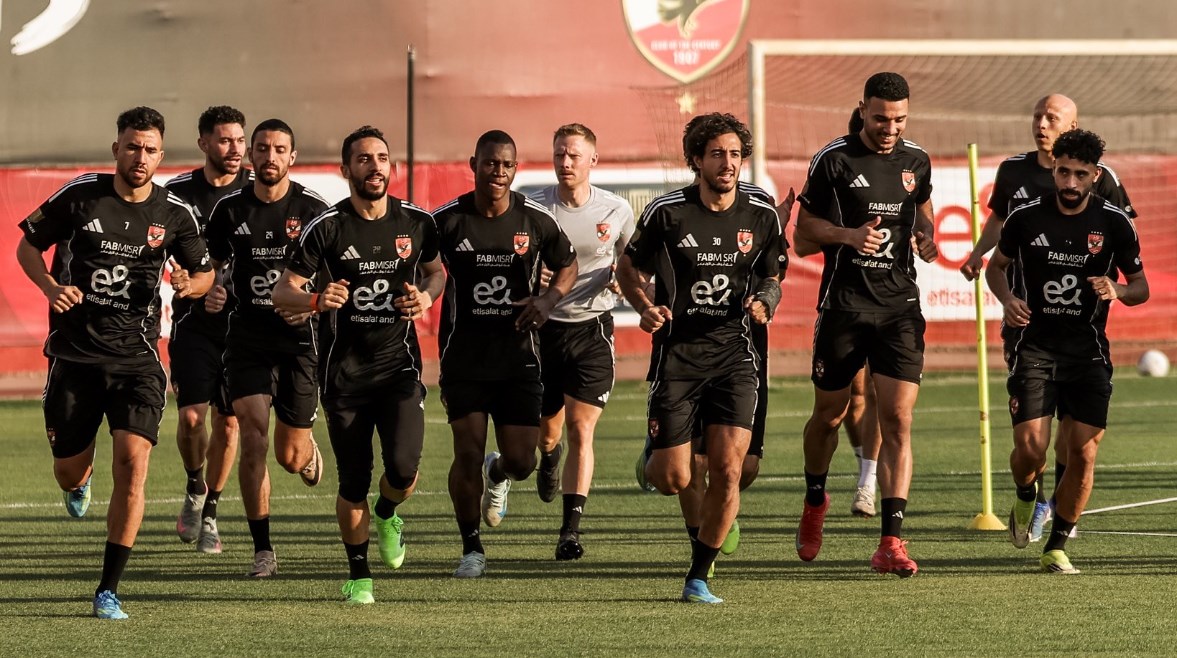أنباء مفرحة لجماهير الأهلي قبل المواجهة المرتقبة أمام فريق بيراميدز في الدوري المصري الممتاز