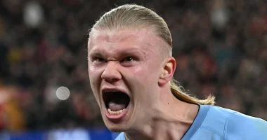 إثارة المنافسة في الدوري الإنجليزي هالاند يواصل سيطرته الكبيرة وصلاح يتراجع خارج قائمة أفضل عشرة هدافين