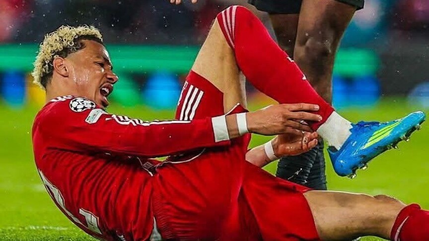 إصابة إيكيتيكي تحرمه من المشاركة في مونديال كأس العالم وتأثيرها على آمال المنتخب الوطني