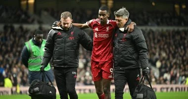 إيزاك يستأنف تدريباته مع ليفربول بعد فترة غياب طويلة عن الملاعب نتيجة الإصابة ويطمح للعودة القوية