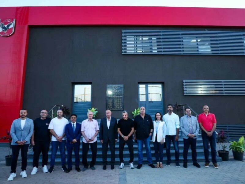 الأهلي يبدأ تحقيقاته لكشف ملابسات اعتذارات حكام القمة بعد التصريحات المثيرة لجون رويز