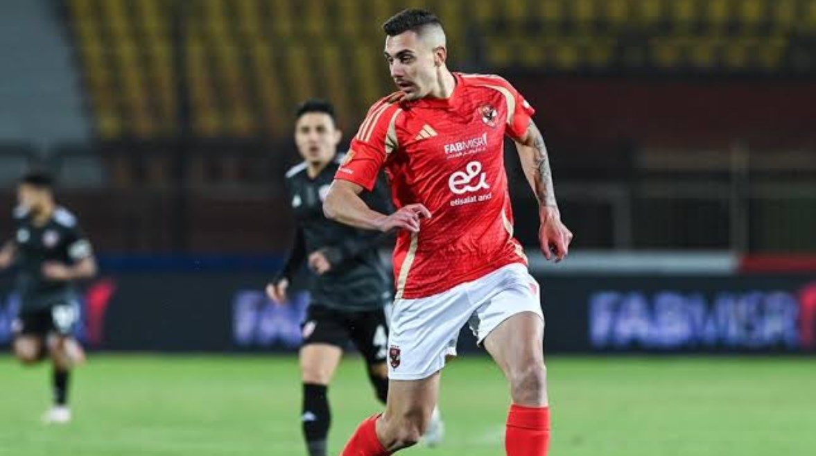 الأهلي يسرع خطواته لحسم ملف اللاعبين الأجانب من أجل تحقيق الاستفادة المادية المرجوة في المستقبل القريب