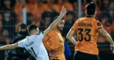 الجيش الملكي يتأهب لمواجهة صن داونز في نهائي دوري أبطال أفريقيا في لقاء مصيري ينشده عشاق الكرة