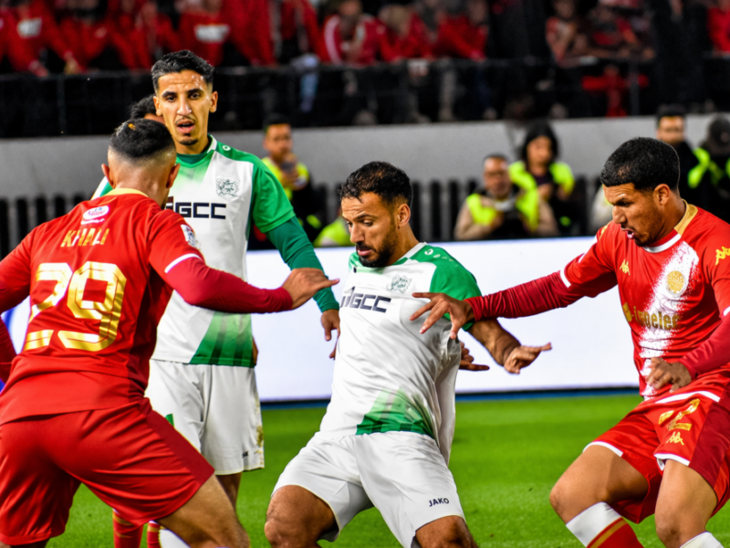 الدفاع الحسني الجديدي يعرقل مسيرة الوداد نحو الصدارة في البطولة بتعادل مثير في اللقاء الأخير