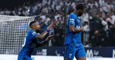 الزعيم الهلالي يحقق التفوق على التعاون بهدف في الشوط الأول وسط أجواء مثيرة ورائعة في الملعب