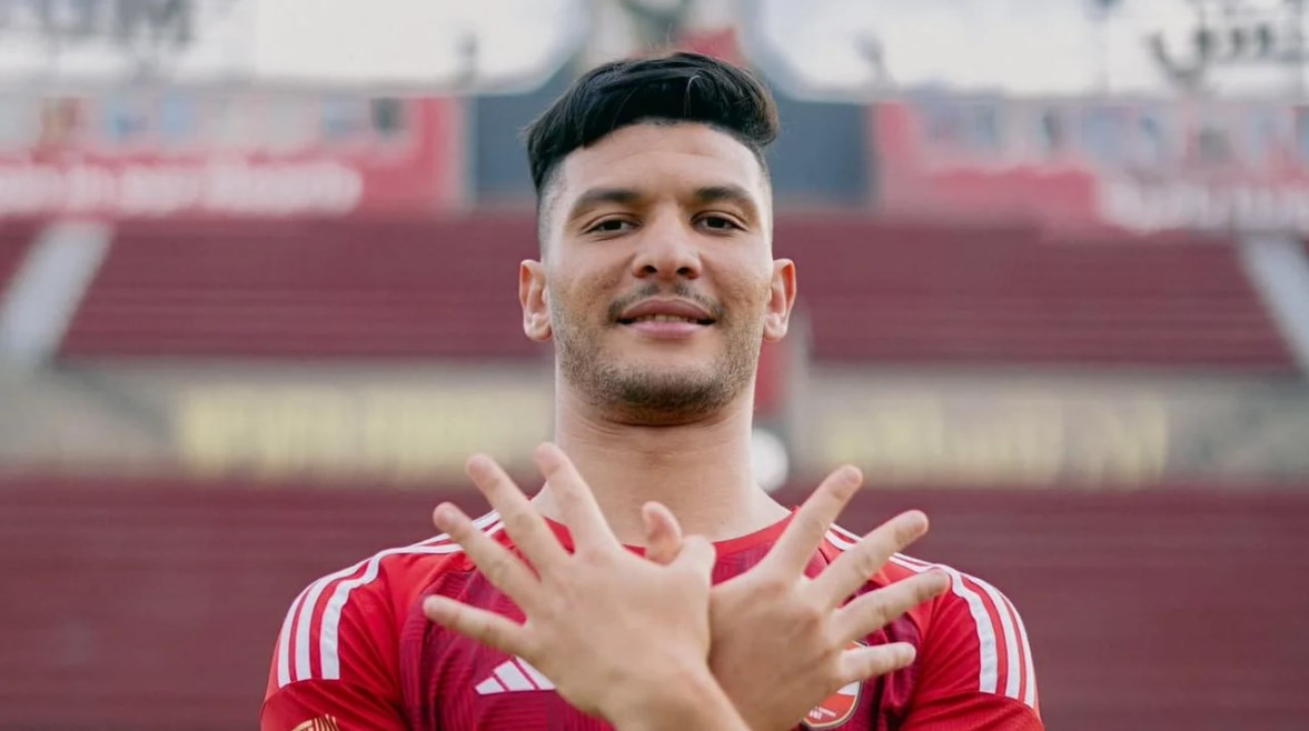 الكمار السويدي يكشف عن موقفه النهائي من شراء عقد أشرف داري في صفقة تاريخية مرتقبة