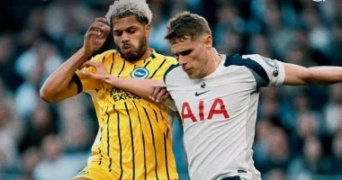 برايتون يسجل تعادلًا مثيرًا أمام توتنهام في الدوري الإنجليزي ويخطف نقطة غالية في صراع القمة