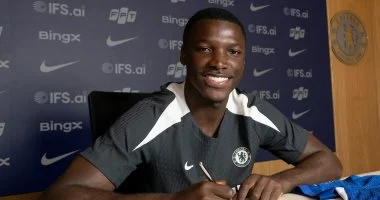 تشيلسي يرفع سقف طموحاته بتوقيع عقد جديد مع كايسيدو يمتد حتى عام 2033 ويعزز الفريق بشكل كبير