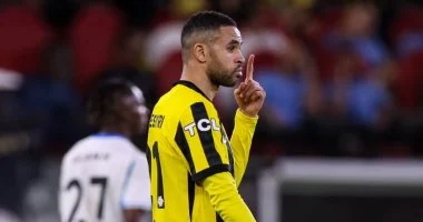 تعادل مثير في الشوط الأول بين الاتحاد ونيوم يشتعل بأربعة أهداف في الدوري السعودي الممتاز