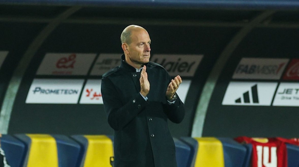 تغييرات مثيرة في تشكيل فريق الأهلي بقيادة تورب استعدادا لمواجهة بيراميدز الحاسمة المقبلة