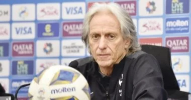 جيسوس يؤكد أهمية المباريات الخمس القادمة لحسم اللقب ويشير إلى صعوبة مواجهة الأهلي المقبلة