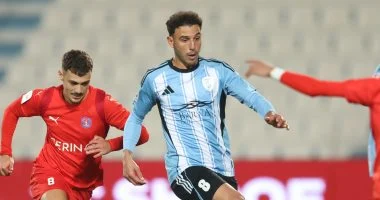 حمدي فتحي يقود الوكرة في مواجهة قوية أمام الغرافة في نصف نهائي كأس أمير قطر المثير