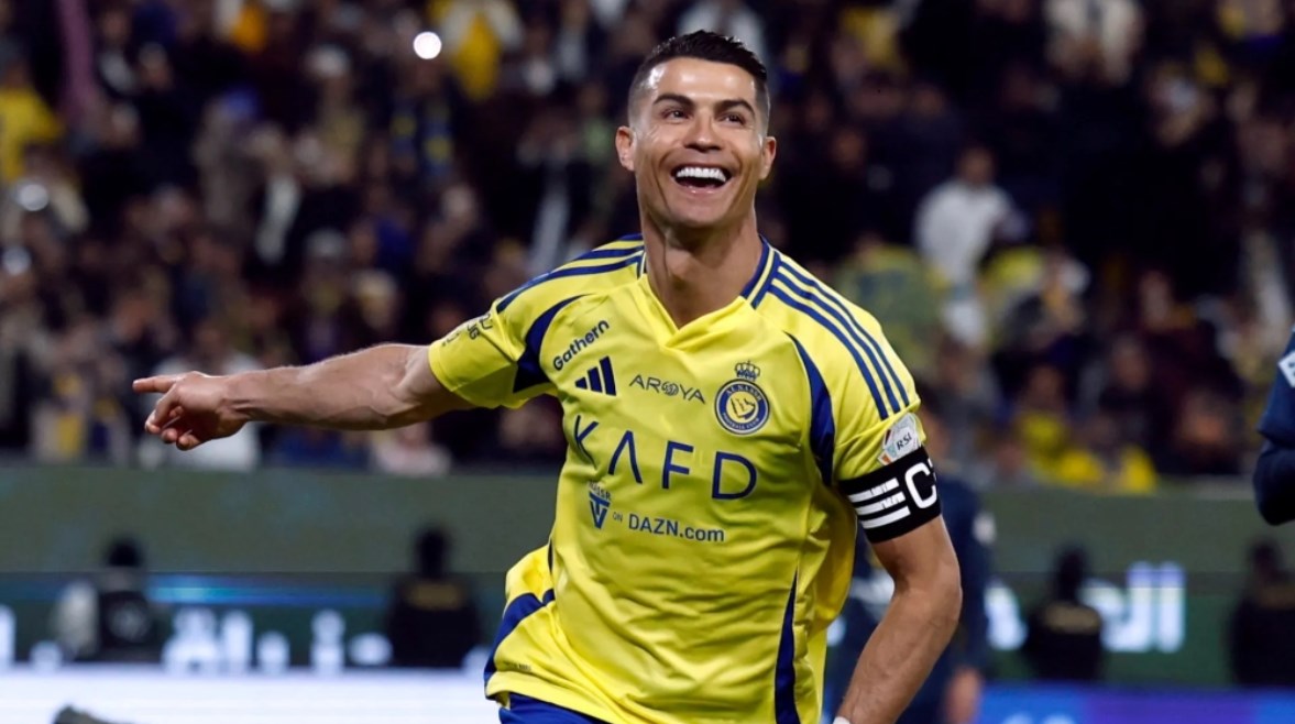 رونالدو يؤكد استمرارية مسيرته الرياضية ويراجع إمكانية المشاركة في مونديال 2030 مع طموحات جديدة