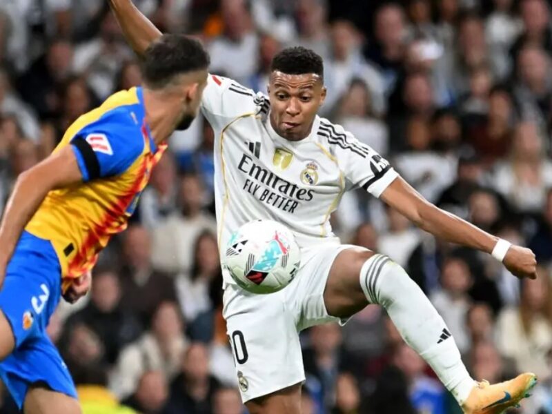 ريال مدريد يسعى لفهم تفاصيل ركلة الجزاء التي احتسبت لمبابي عبر استماع تسجيلات الـVAR المثيرة للجدل