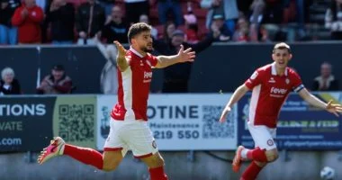 سام مرسي ينجح في تسجيل هدف رغم خسارة بريستول سيتي أمام نورويتش سيتي بأربعة أهداف مقابل هدفين