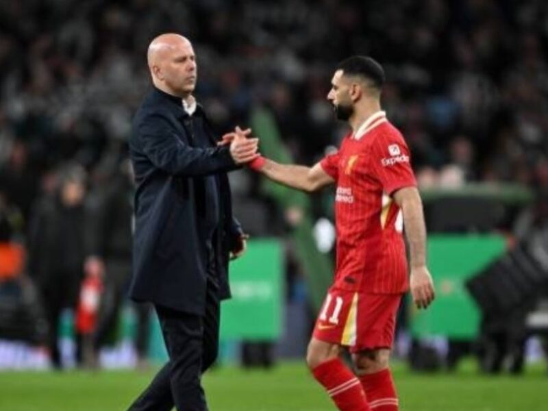 سلوت يتحدث بعد رباعية السيتي ويؤكد عدم لوم صلاح ويدعو للتركيز على الفرصة القادمة أمام باريس