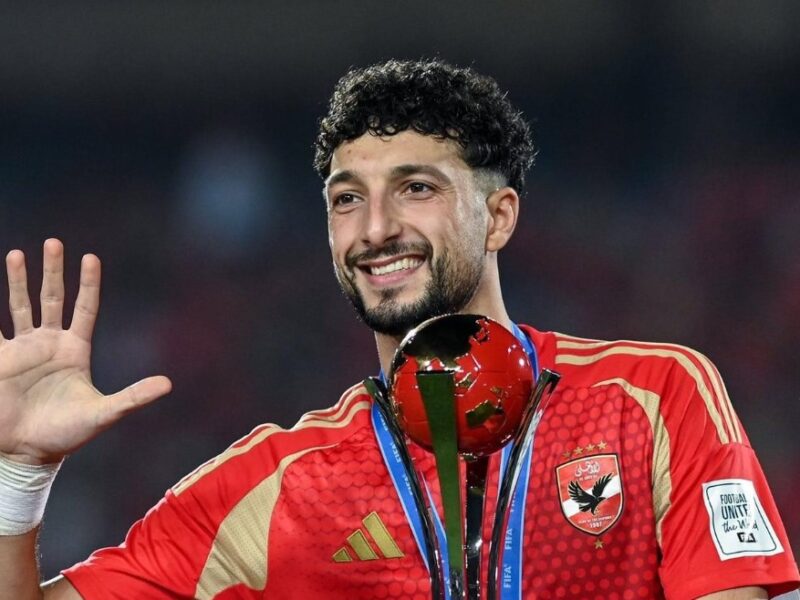 شوبير يتحدث عن التحديات الكبيرة التي تواجه عودة وسام أبو علي إلى صفوف الأهلي مجددًا