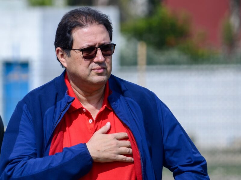 بعد الأحداث الأخيرة آيت منا يطالب منخرطو الوداد بإجراء افتحاص مالي شامل لضمان الشفافية والمصداقية