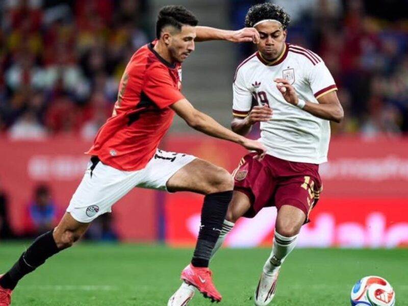 فتوح يتألق في ودية مصر ويثير اهتمام أندية إسبانيا بعد تصديه المميز ليمي يامال