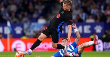 فليك يكشف عن قائمة برشلونة لمواجهة إسبانيول في ديربي كتالونيا المرتقب الليلة في الدوري الإسباني