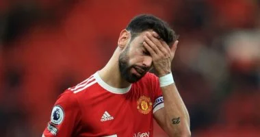 فيرنانديز يواصل تحطيم الأرقام القياسية ويكتب تاريخا جديدا رغم تراجع مانشستر يونايتد في البريميرليج