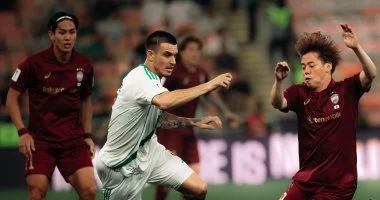 فيصل كوبى يباغت الأهلى بهدف مبكر في الشوط الأول من نصف نهائي أبطال آسيا للنخبة في مباراة مثيرة