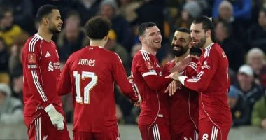 محمد صلاح يتألق في قيادة تشكيل ليفربول أمام فولهام في مباراة حماسية من الدوري الإنجليزي الممتاز