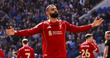 محمد صلاح يواصل كتابة تاريخ ليفربول بخطف الأضواء في انتصار مثير على إيفرتون بالدوري الإنجليزي