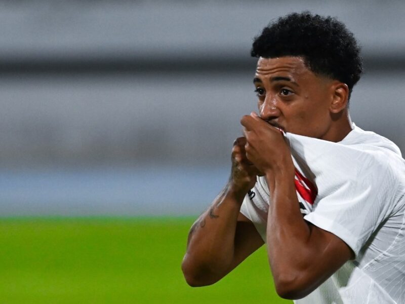 معتمد جمال يعقد جلسة مميزة مع بيزيرا قبل مباراة شباب بلوزداد للاطمئنان على استعداداته الأخيرة