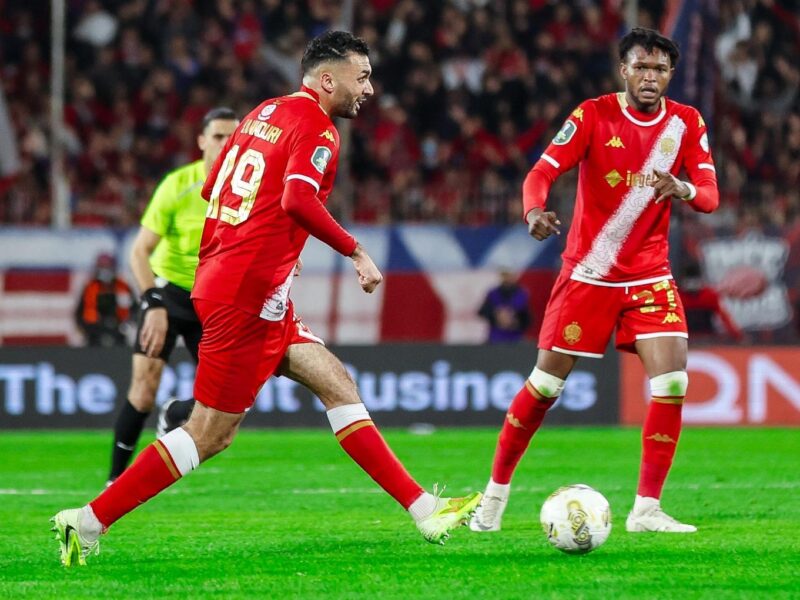 معركة القمة تشتعل والوداد يواجه ضغوطات كبيرة وكارتيرون يختبر قدراته في مواجهة مصيرية