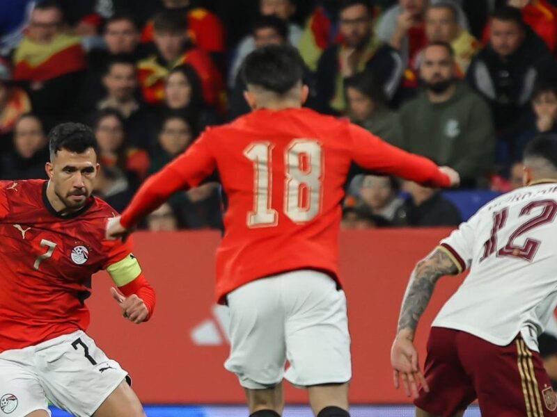 منتخب مصر يفتقر للجرأة الهجومية خلال مواجهة إسبانيا ويواجه تحديات كبيرة في تحقيق الانتصارات