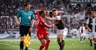 موسيالا يقود بايرن ميونيخ للتقدم على سانت باولي في الشوط الأول بأداء رائع ومثير للاعجاب