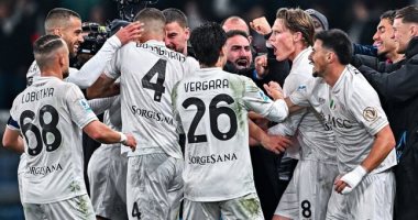 نابولي يسعى للانفراد بالمركز الثاني في الدوري الإيطالي خلال مواجهة قوية أمام كرومينيسي اليوم