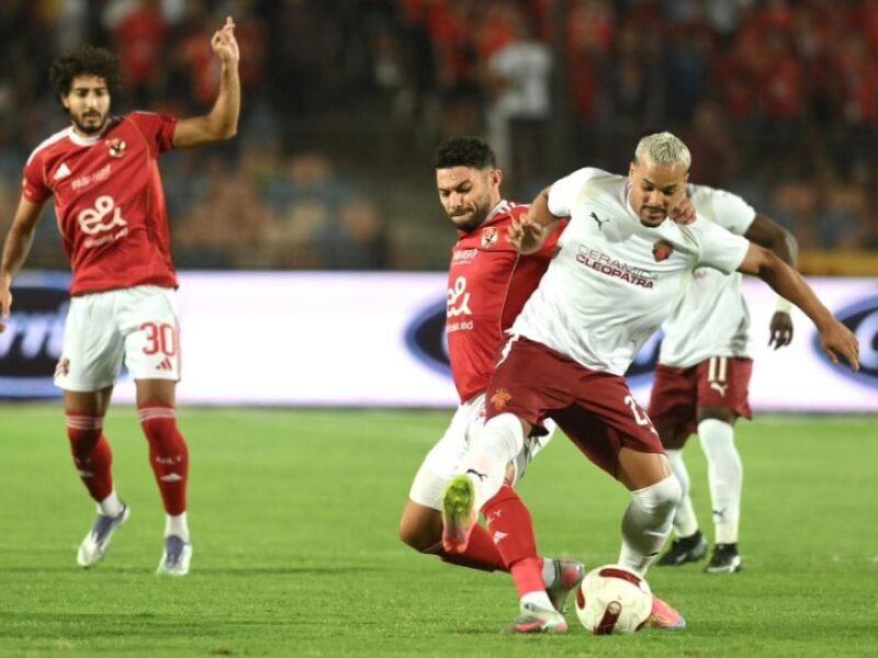 ناقد رياضي يتوقع إزالة الموبايلات عن وفد الأهلي خلال جلسة الفار في تطور مثير للمنافسات الرياضية