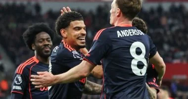 نوتينجهام فورست يحقق انتصارًا ساحقًا بخماسية أمام سندرلاند في مباراة مثيرة ضمن منافسات الدوري الإنجليزي الممتاز