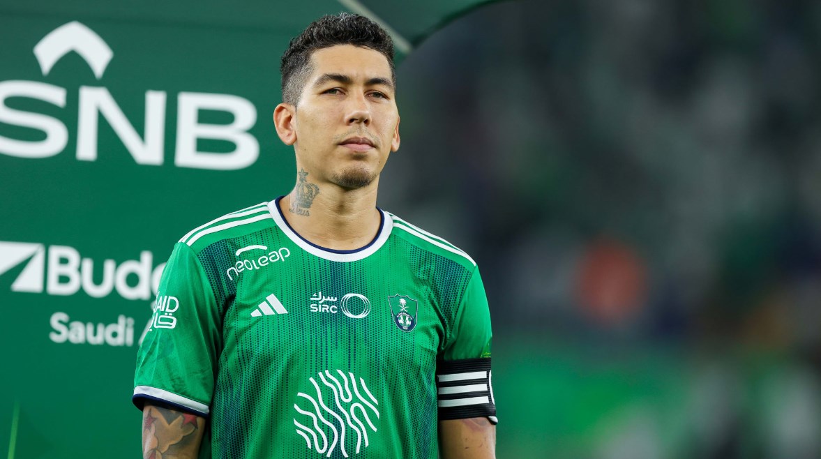 وكيل فيرمينو يؤكد استمرارية المفاوضات مع الأهلي تمهيدًا لإتمام صفقة انتقاله المرتقبة في الصيف المقبل