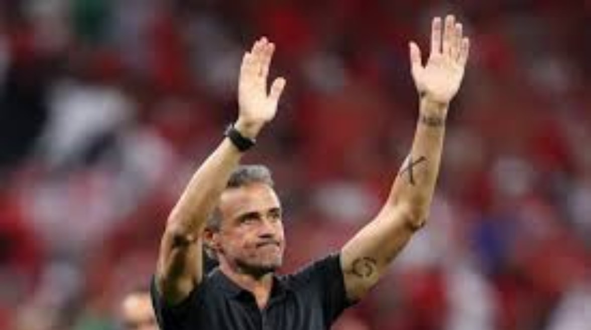إنريكي يعتبر تأهل باريس سان جيرمان إلى نهائي دوري أبطال أوروبا إنجازا استثنائيا يبرز قوة الفريق وموهبته