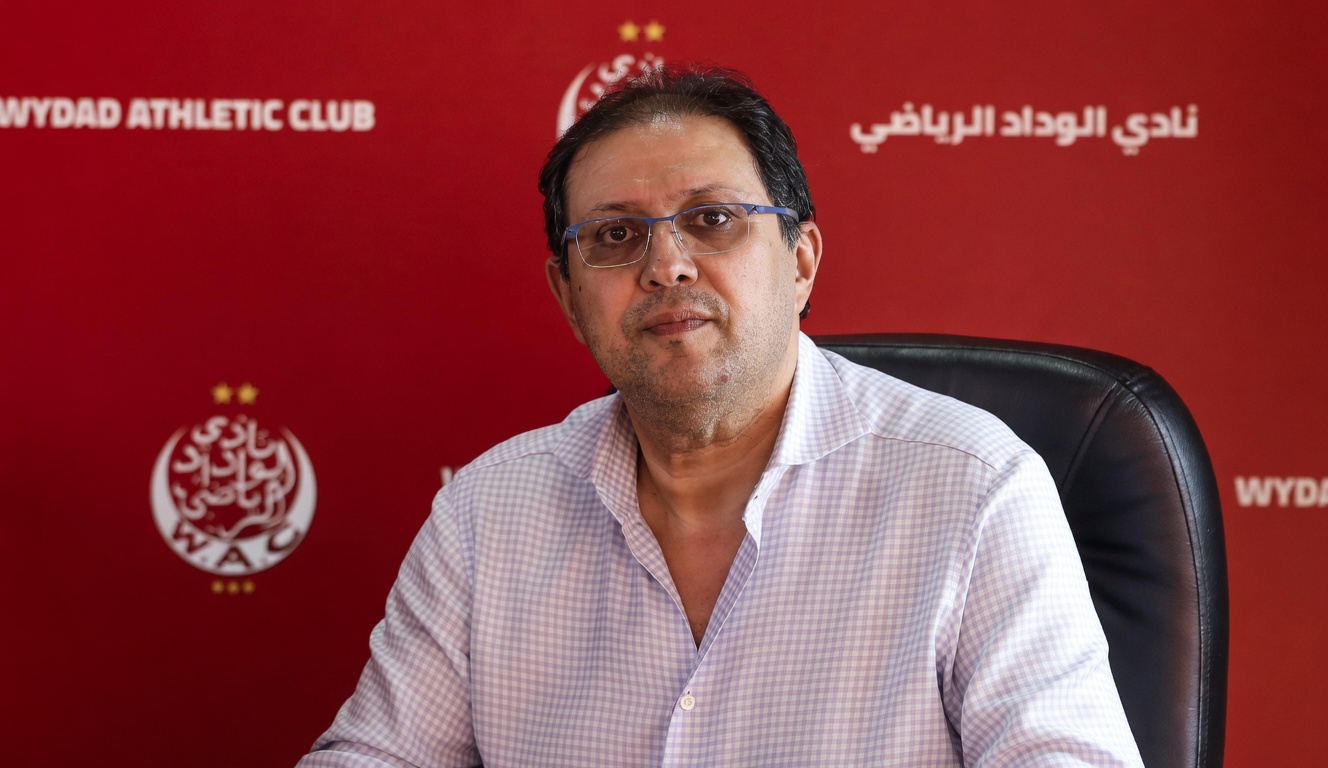 الوداد يدفع ثمن قرار تسليم القيادة لرئيس خبرته غير ناجحة في محطات سابقة مؤثرة على النتائج