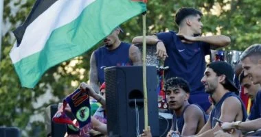 جواردبيولا يؤكد دعمه للامين يامال بعد رفعه علم فلسطين في موقف يستحق الفخر والتقدير الدولي