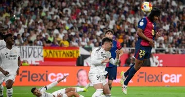 مباراة الكلاسيكو المرتقبة بين برشلونة وريال مدريد تساهم في تحديد مصير لقب الدوري الإسباني المنتظر بشغف
